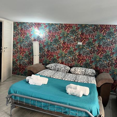 Bed and Breakfast Napoli Centro-La Casa Di Lucio Exterior foto