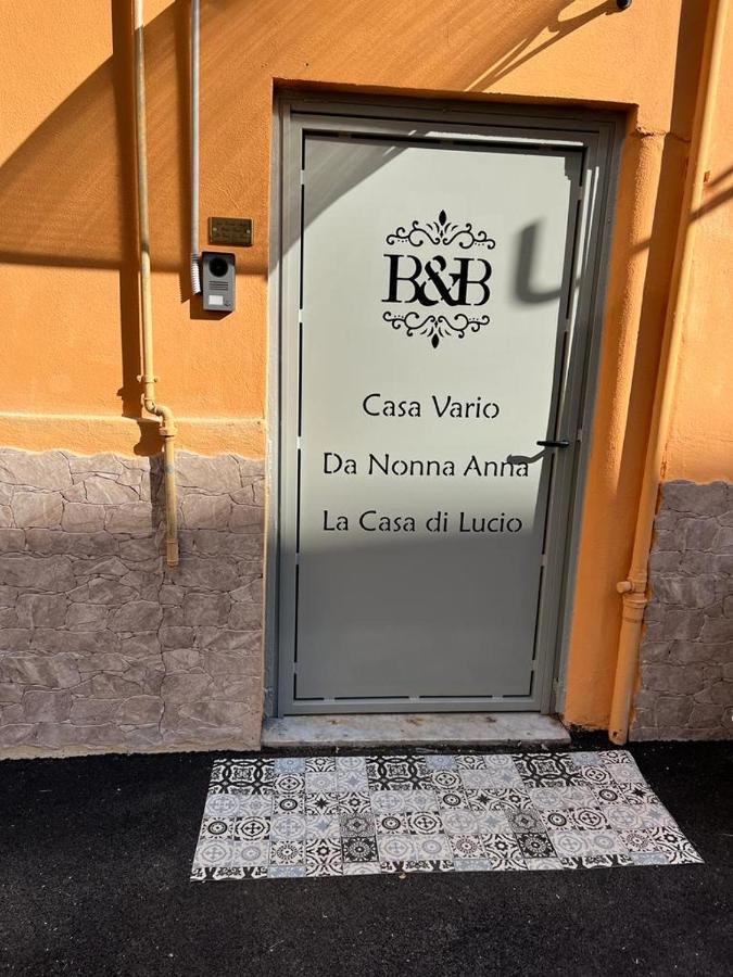 Bed and Breakfast Napoli Centro-La Casa Di Lucio Exterior foto